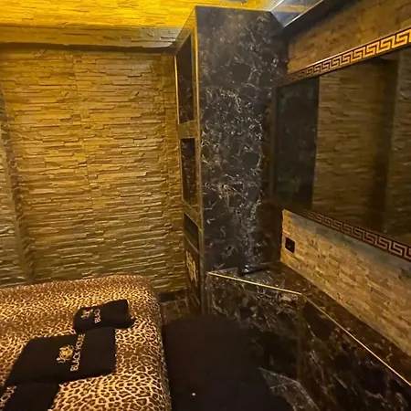 Black House Apart Apart Otel