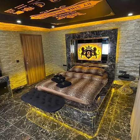 Apart Otel Black House Apart *